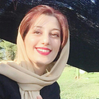 فائزه امجدی